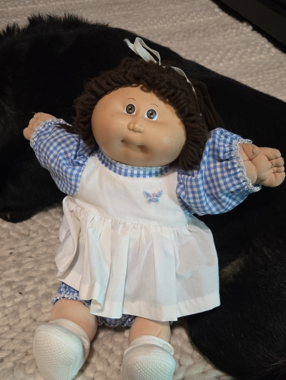 Vintage 1984 Coleco Cabbage Patch Kids Doll - HM#1 Smiling Girl Brown Yarn Hair